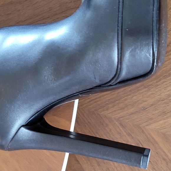 Gucci Platform Leather Boots - Picture 8 of 14